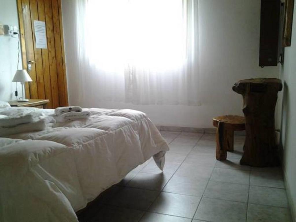Hotel Alihuen Sierra de la Ventana Ruang foto
